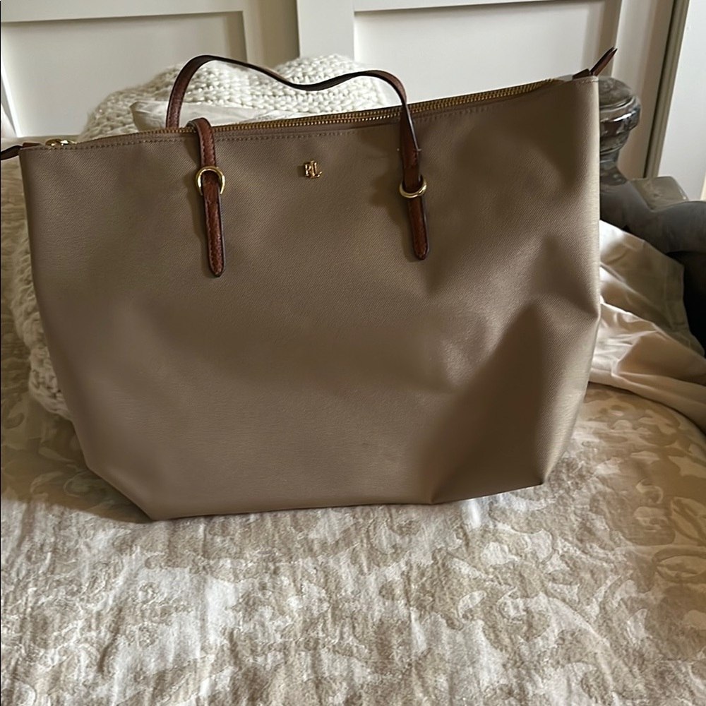 Elegant Tan Tote Bag